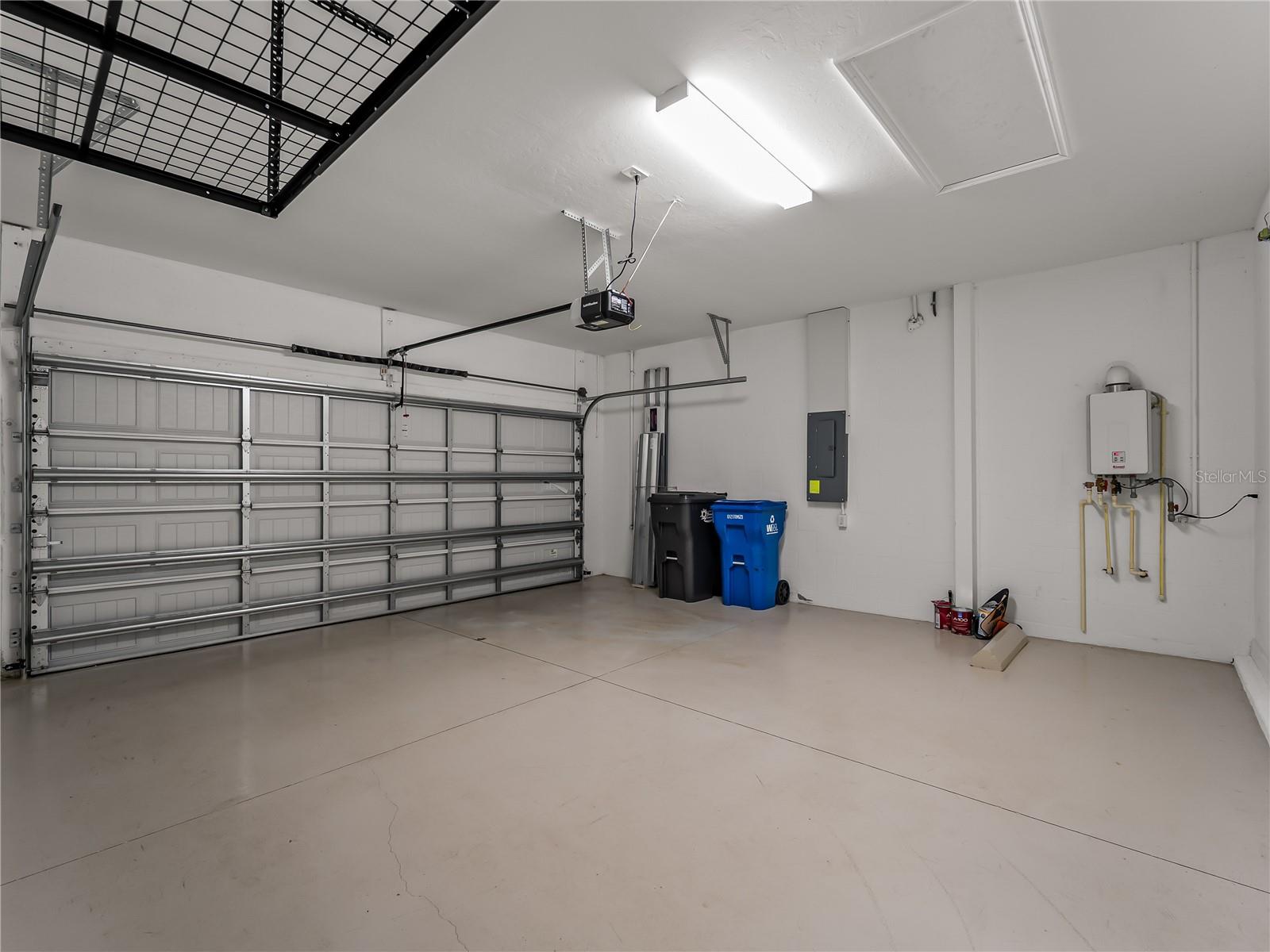 LORRAINE LAKES PH I - Residential