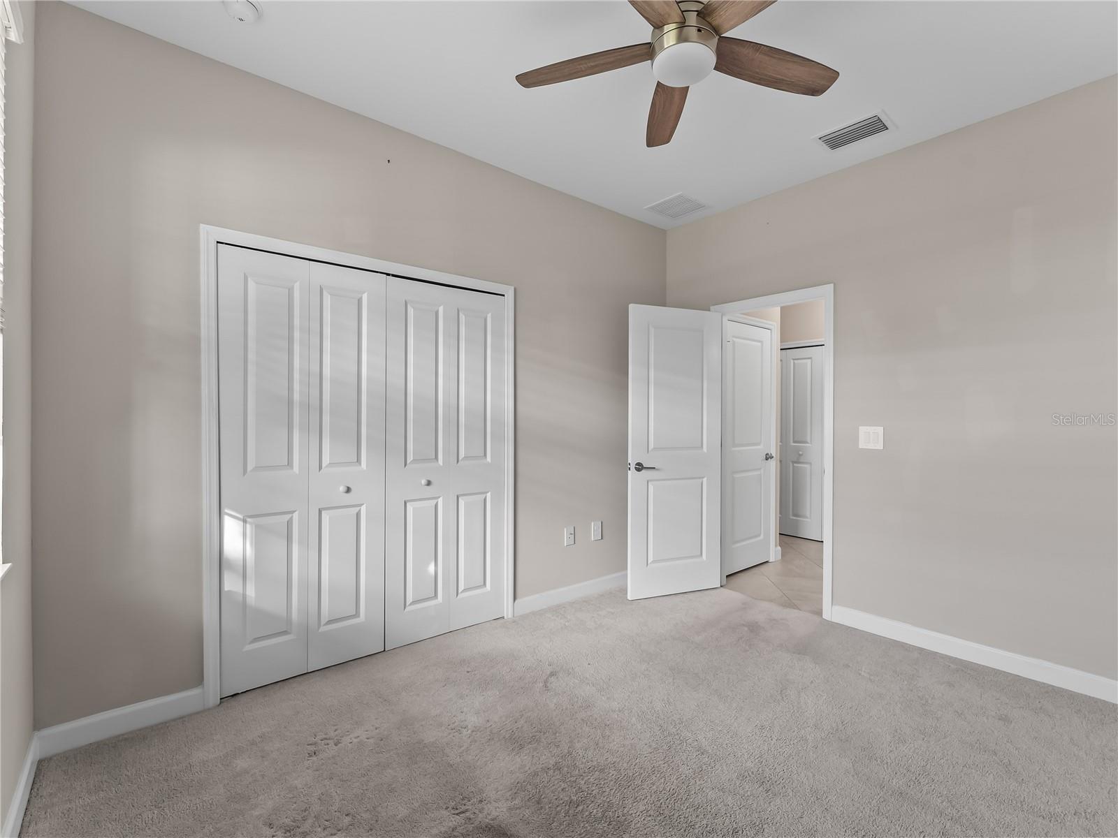 LORRAINE LAKES PH I - Residential