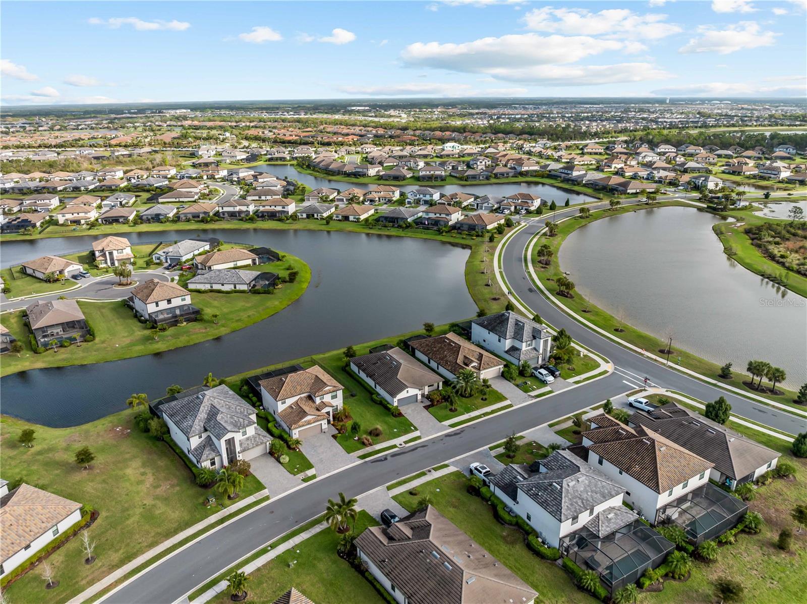 LORRAINE LAKES PH I - Residential