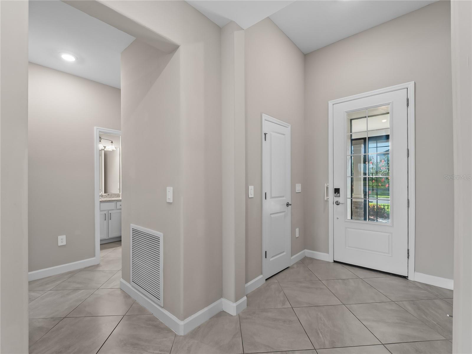 LORRAINE LAKES PH I - Residential