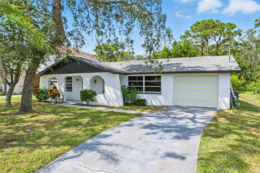 Photo of 8547 Horizon Lane, Hudson, FL 34667 (MLS # P4936201)