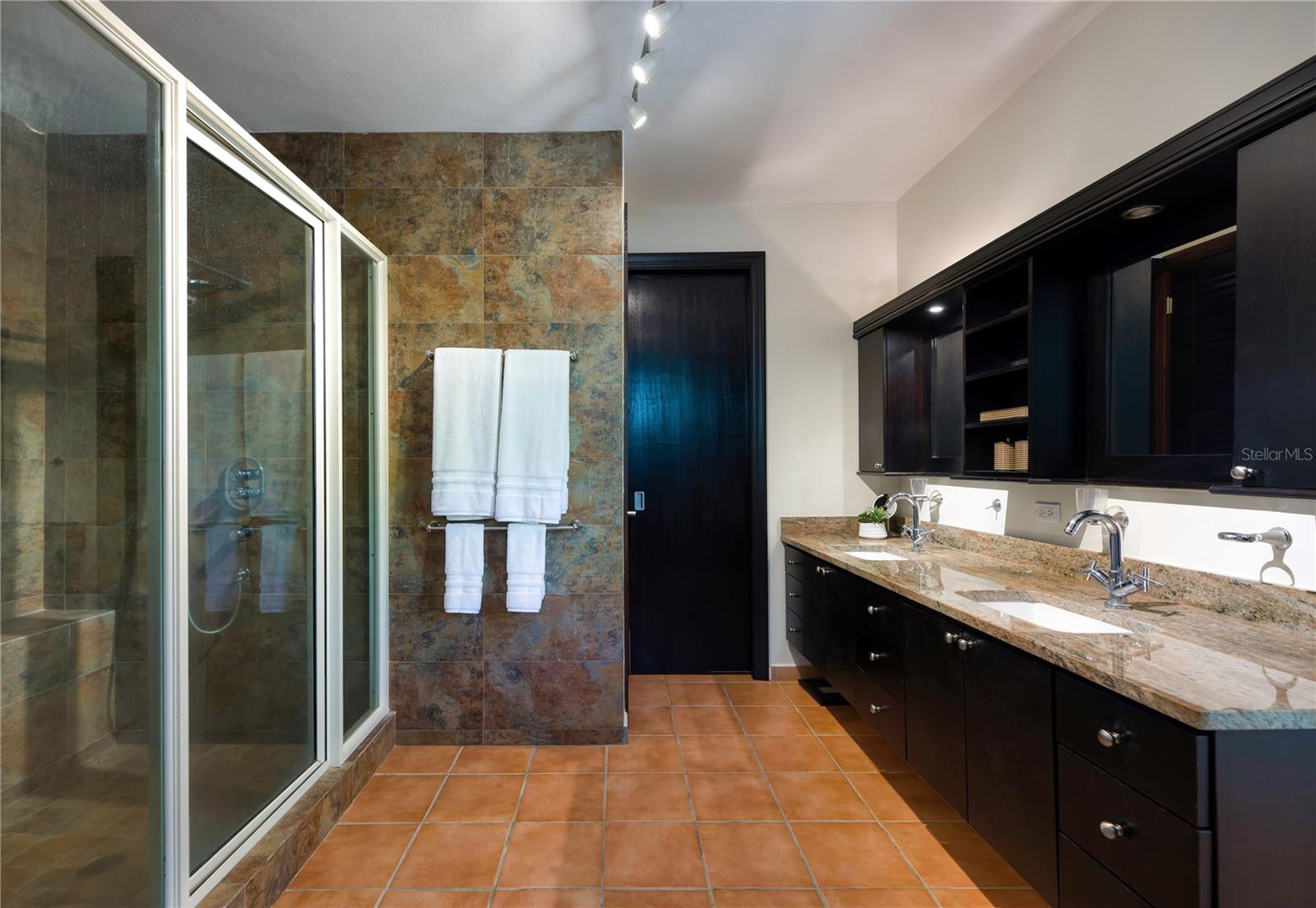 DORADO BEACH EAST - Residential