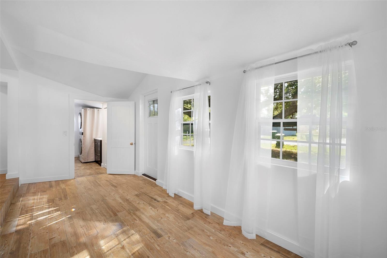 BAYVIEW TERRACE 01 - Residential