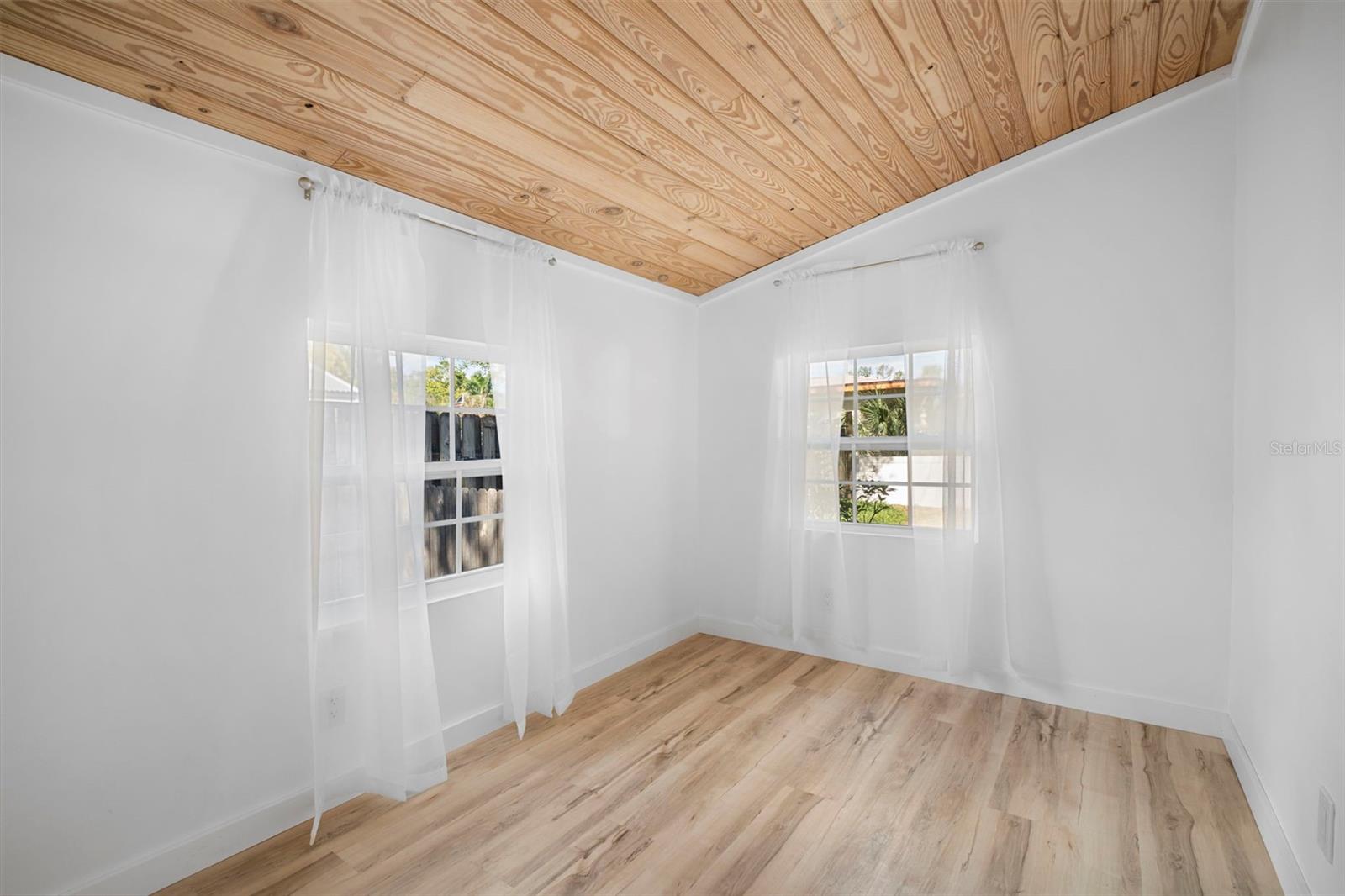 BAYVIEW TERRACE 01 - Residential