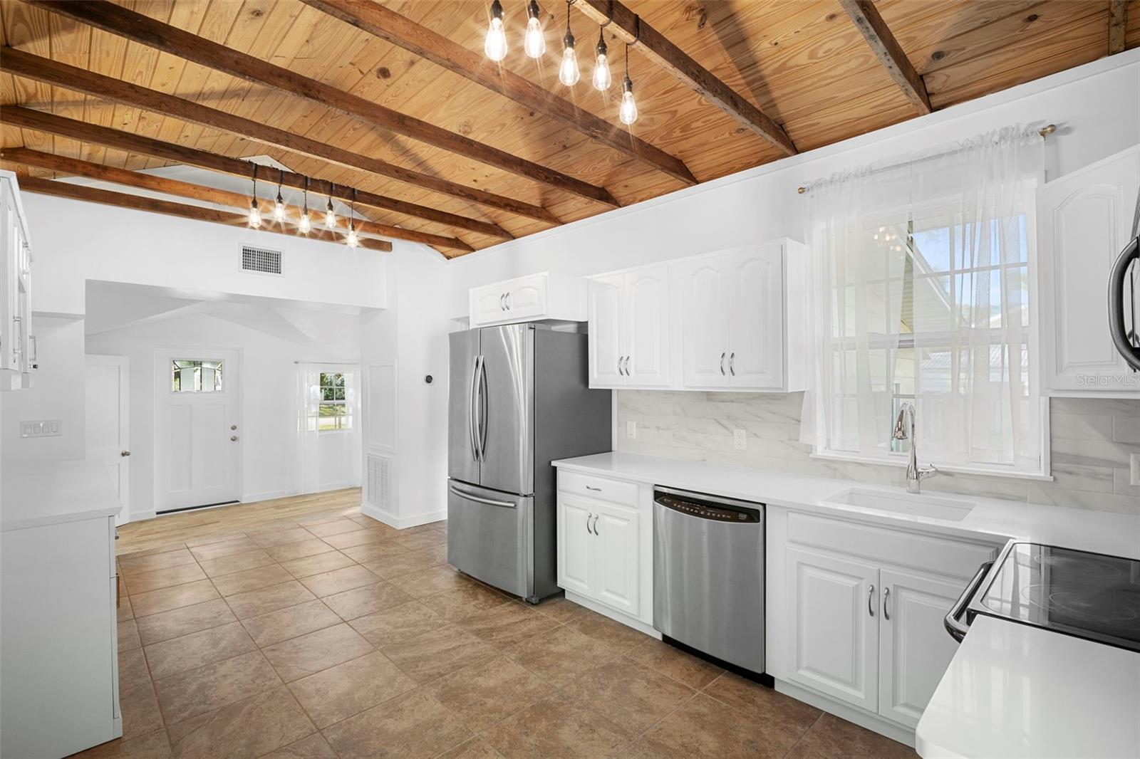 BAYVIEW TERRACE 01 - Residential