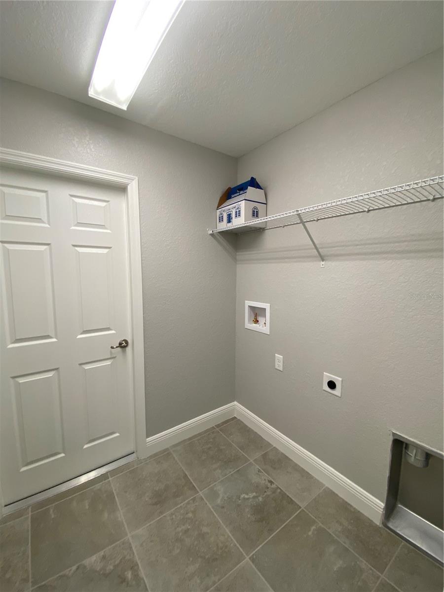 MARION OAKS UN 03 - Residential Lease