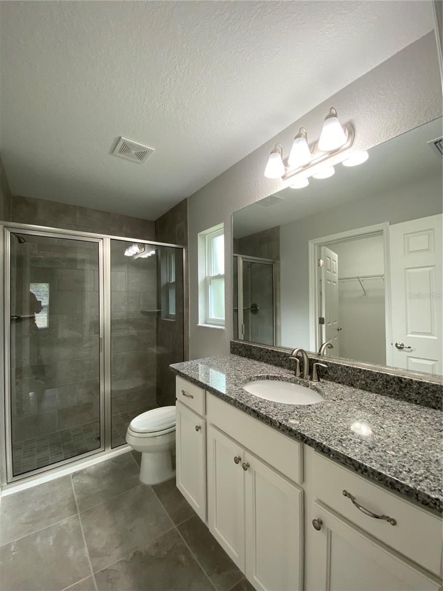 MARION OAKS UN 03 - Residential Lease