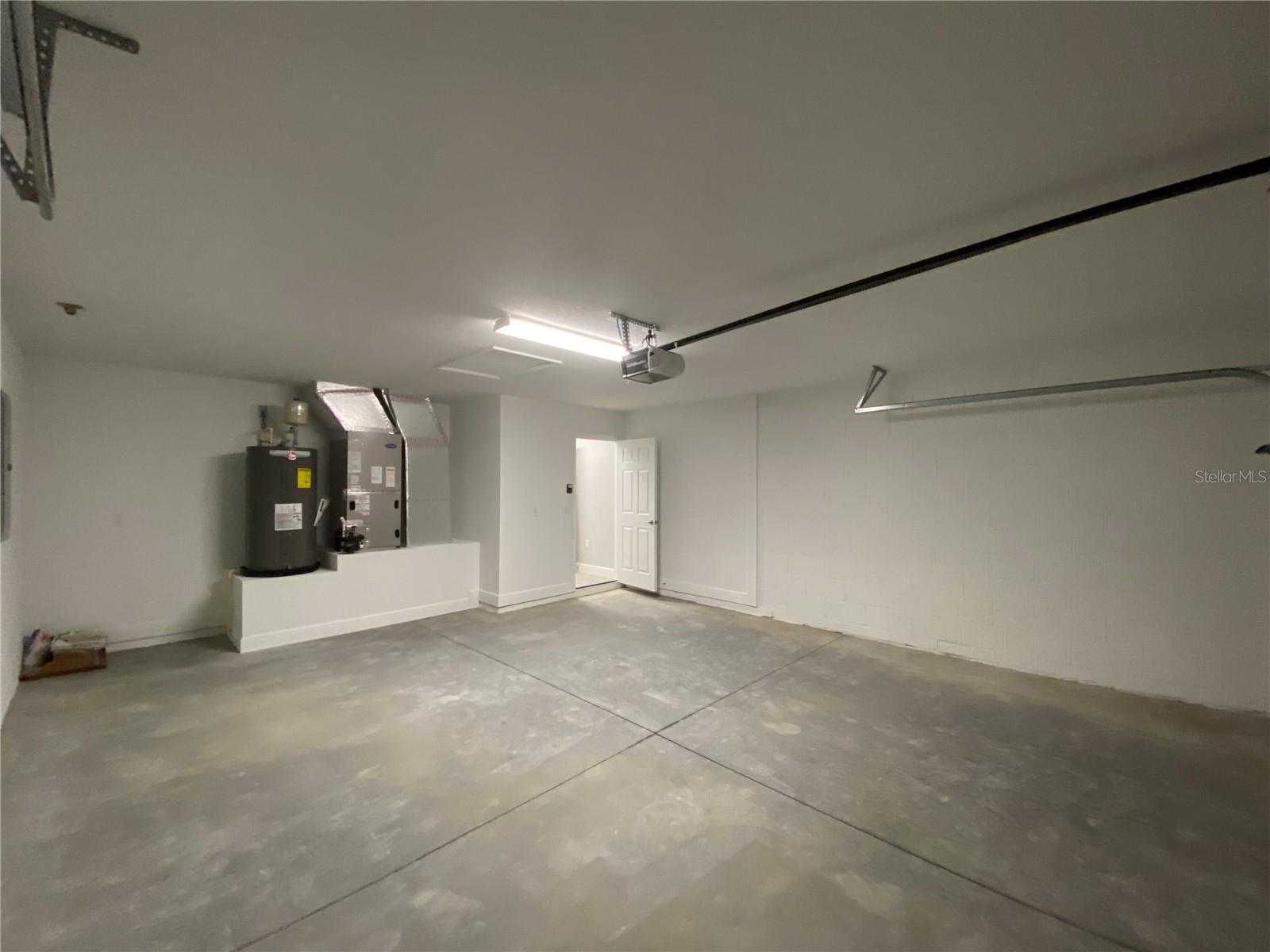 MARION OAKS UN 03 - Residential Lease