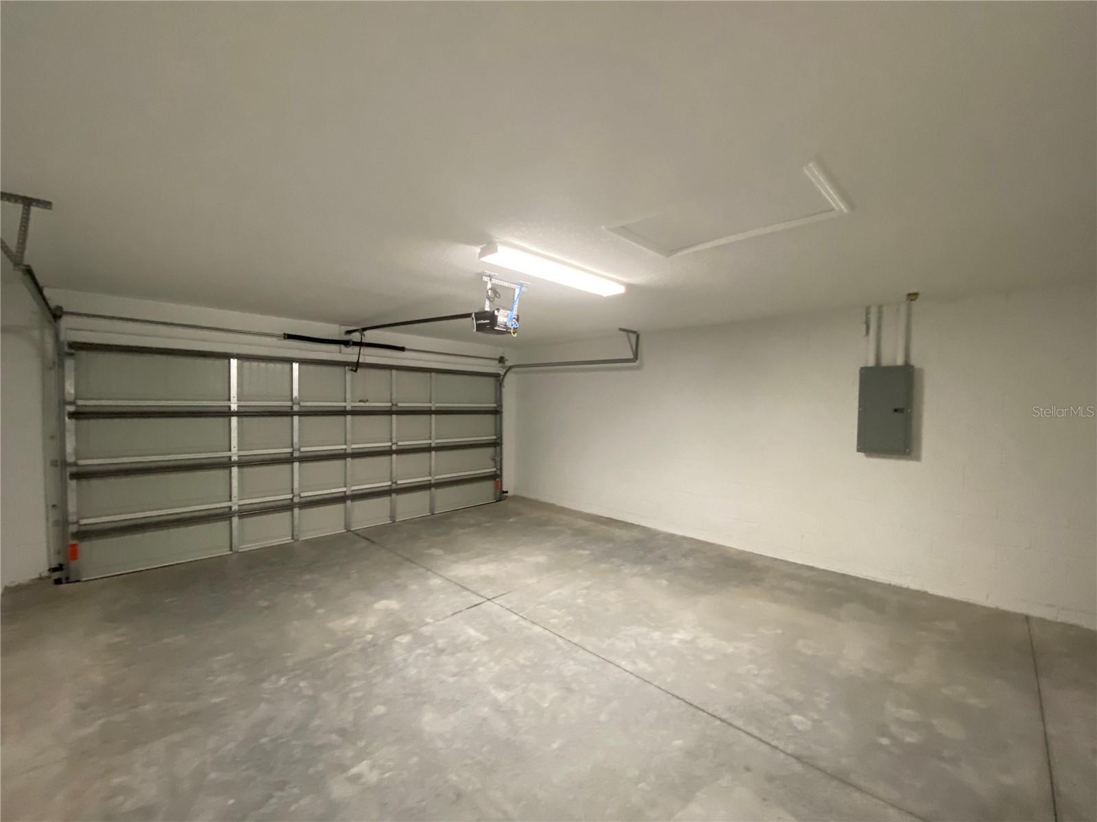 MARION OAKS UN 03 - Residential Lease