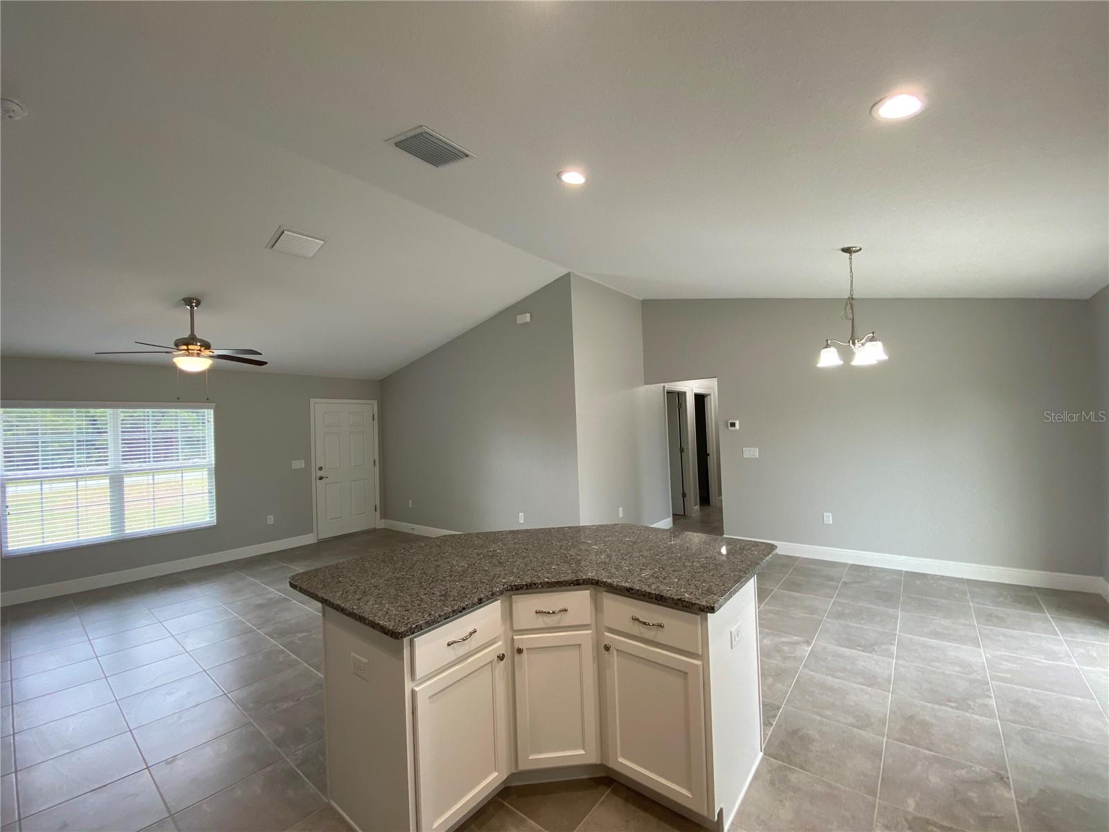 MARION OAKS UN 03 - Residential Lease