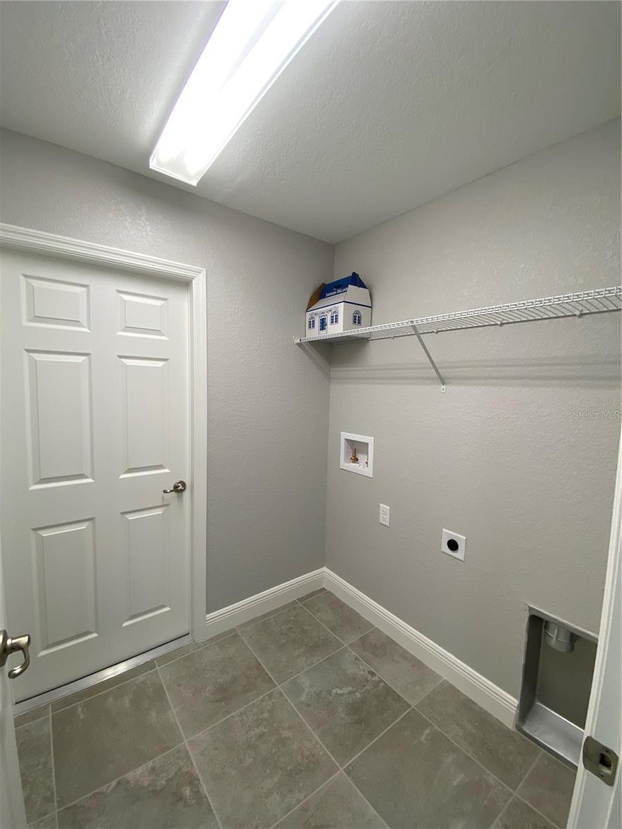 MARION OAKS UN 03 - Residential Lease