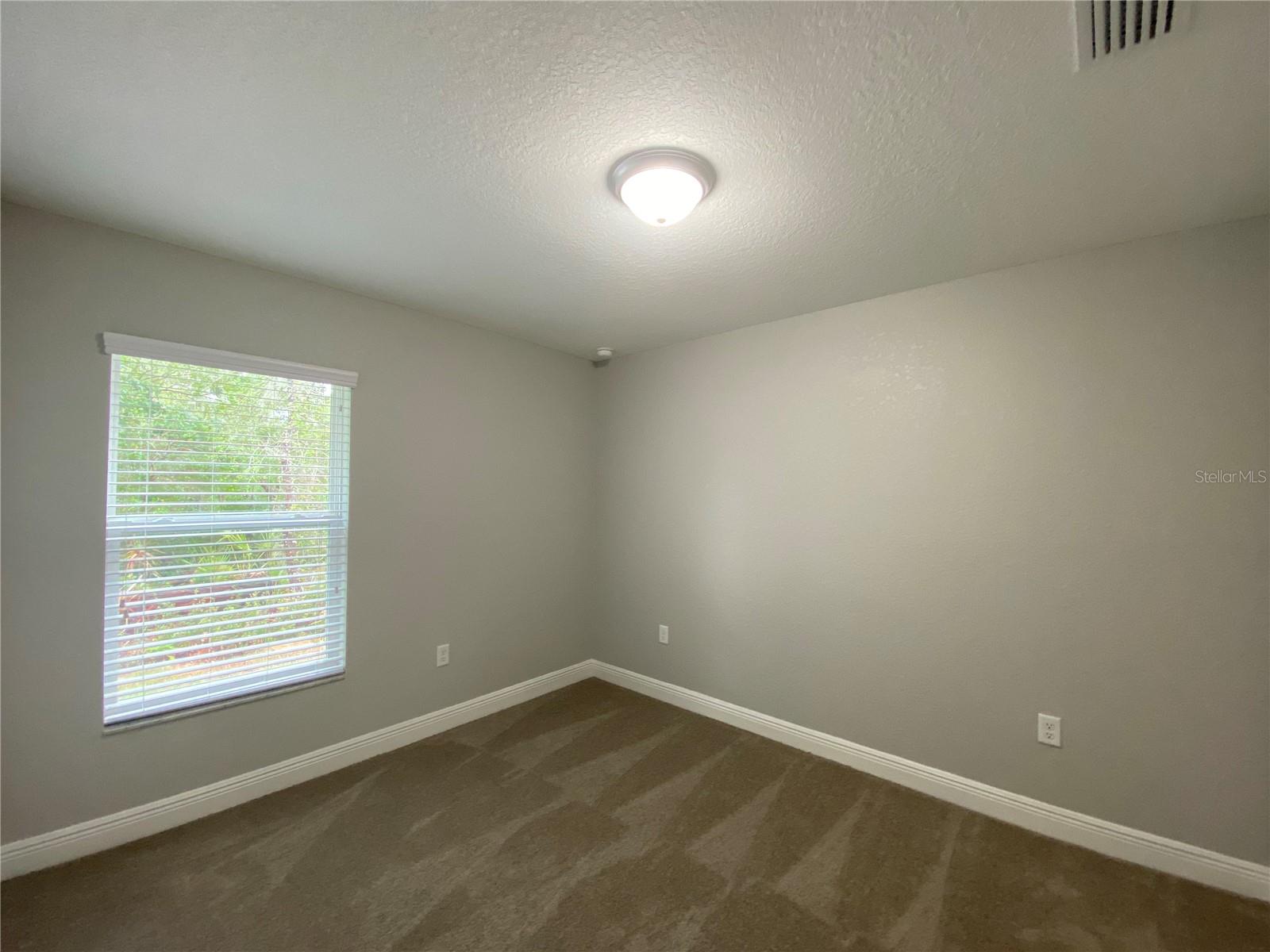 MARION OAKS UN 03 - Residential Lease