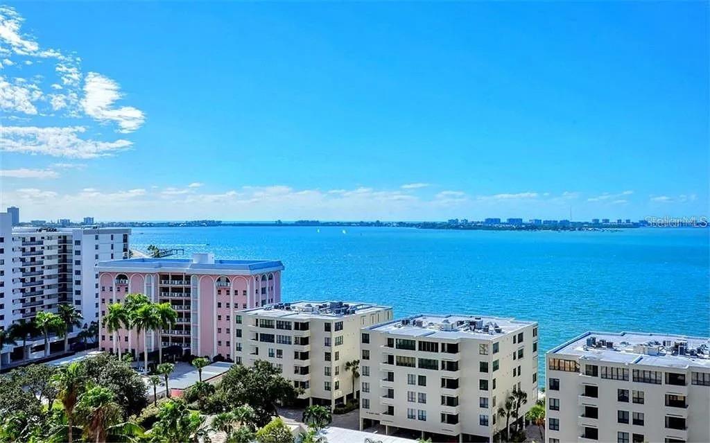 THE RESIDENCES - Residential