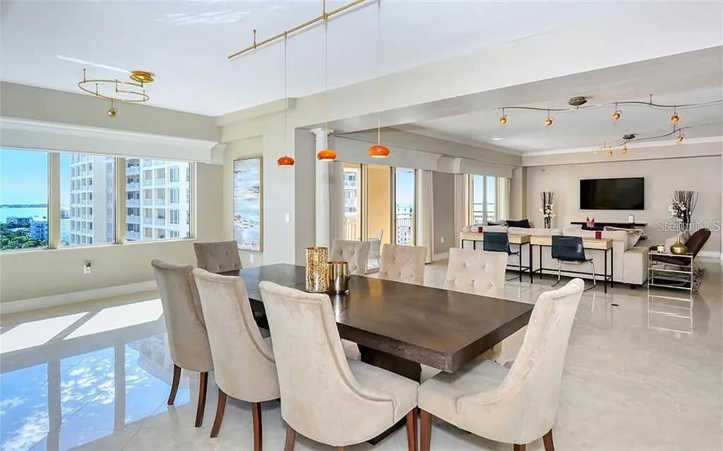 THE RESIDENCES - Residential