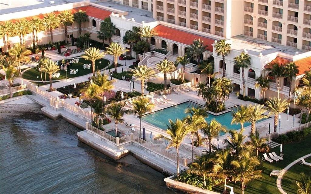 1111 RITZ CARLTON DRIVE 1004