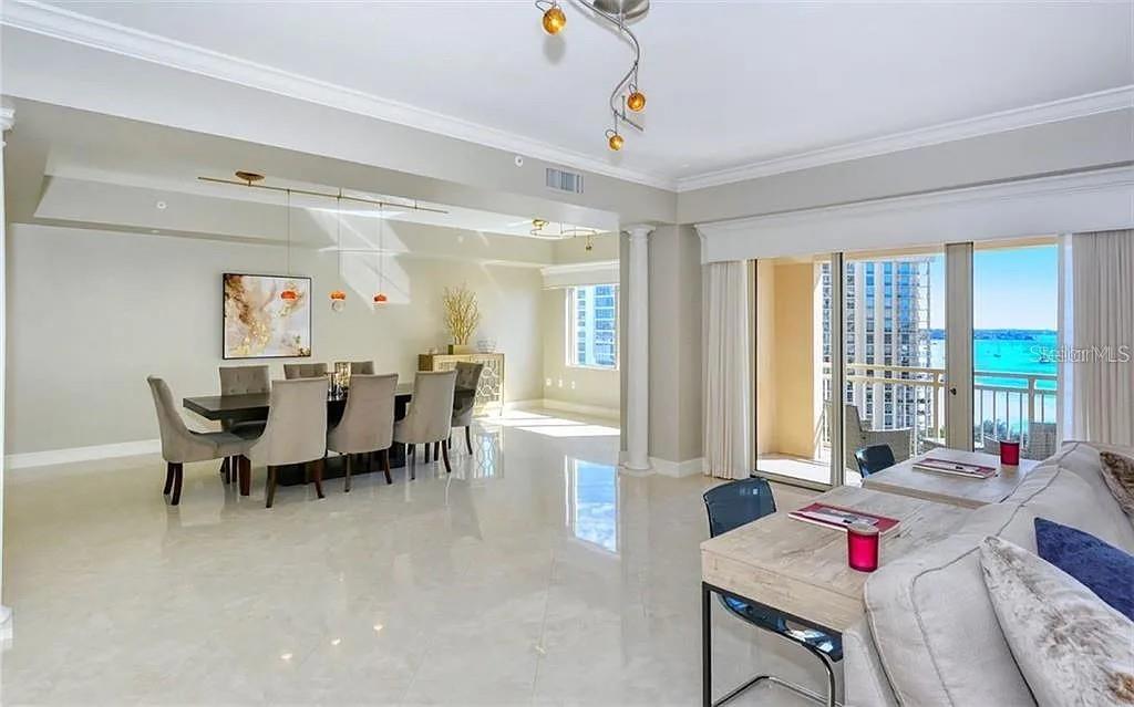 THE RESIDENCES - Residential