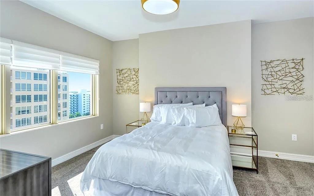 THE RESIDENCES - Residential