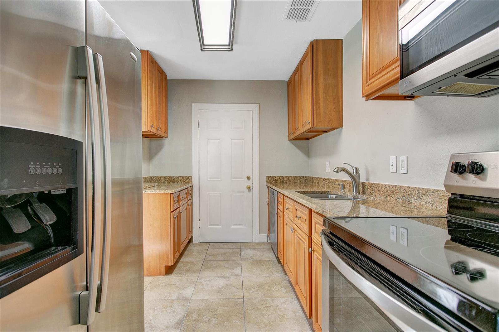 CAPENS ADD - Residential Lease