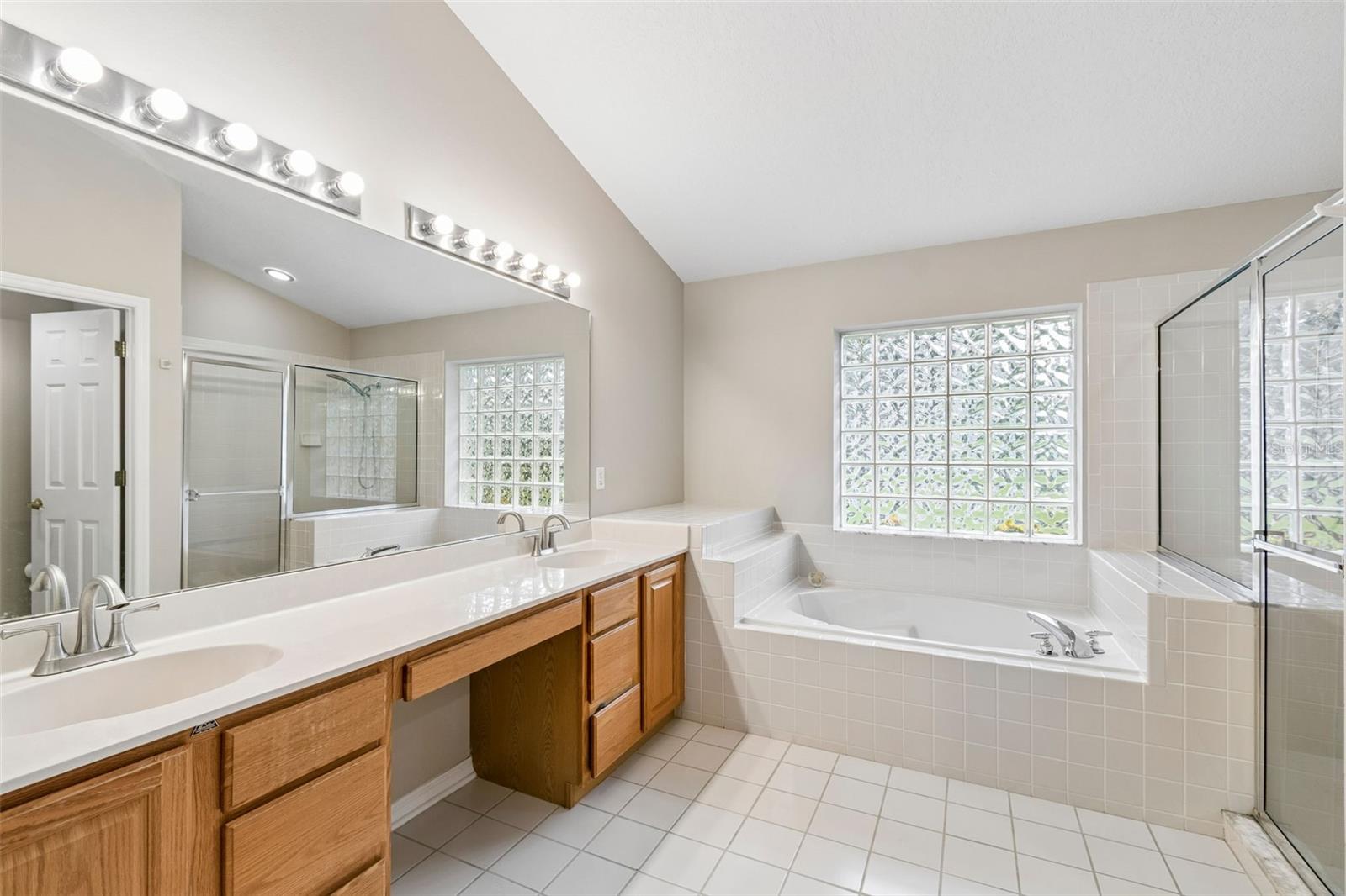 SAND LAKE POINT - Residential