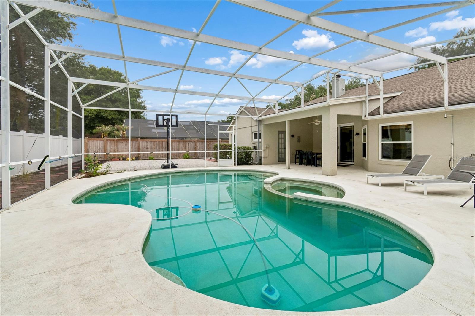 SAND LAKE POINT - Residential