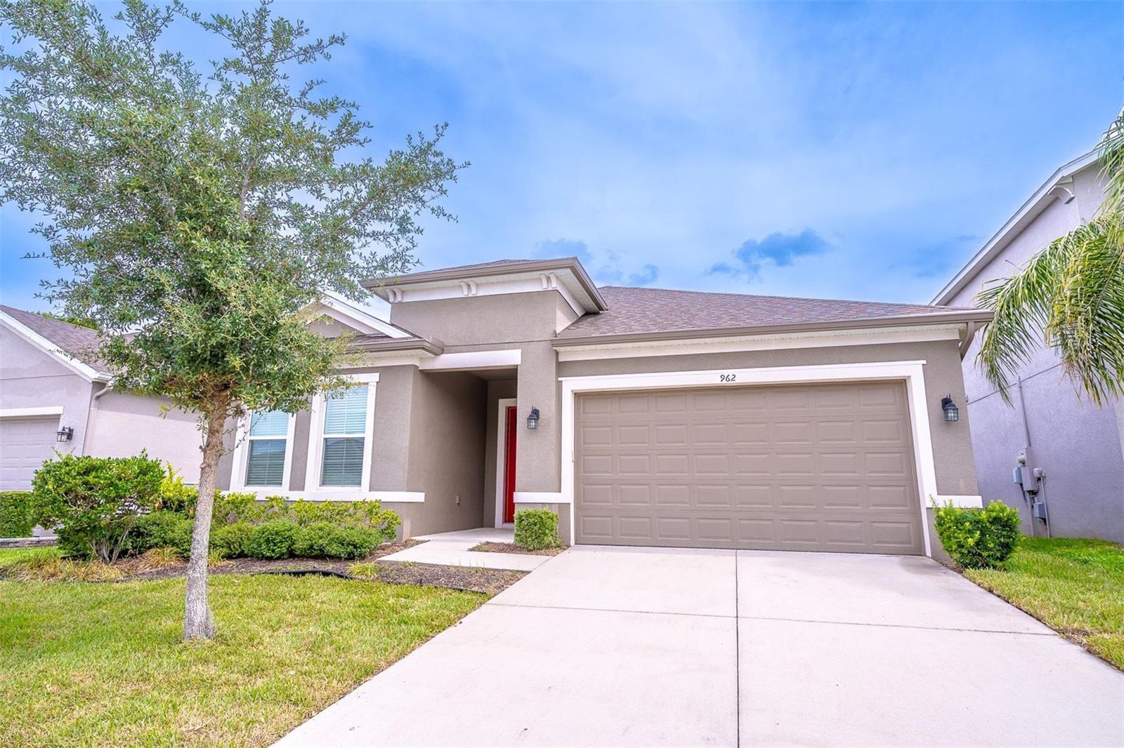 962 GRAND HILLTOP DRIVE