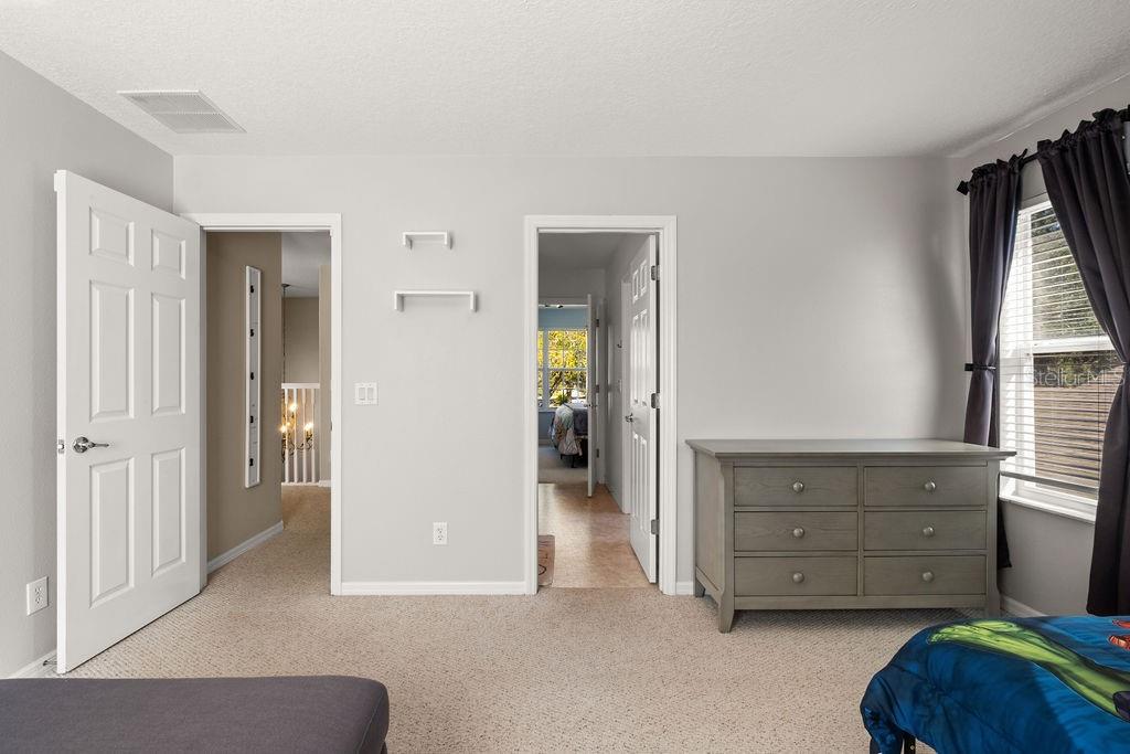 JOHNS LANDING - Residential