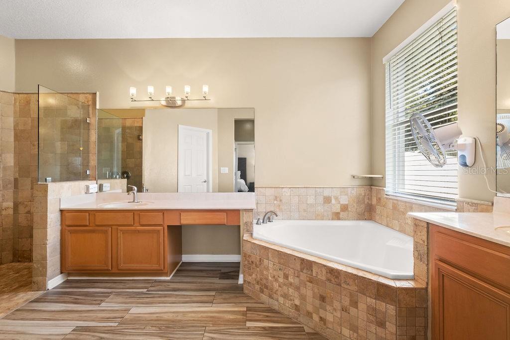 JOHNS LANDING - Residential