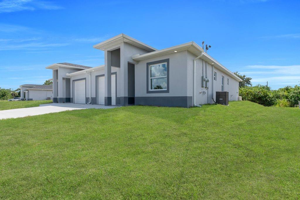 LEHIGH ESTATES - Residential Income