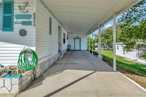 A home in BROOKSVILLE