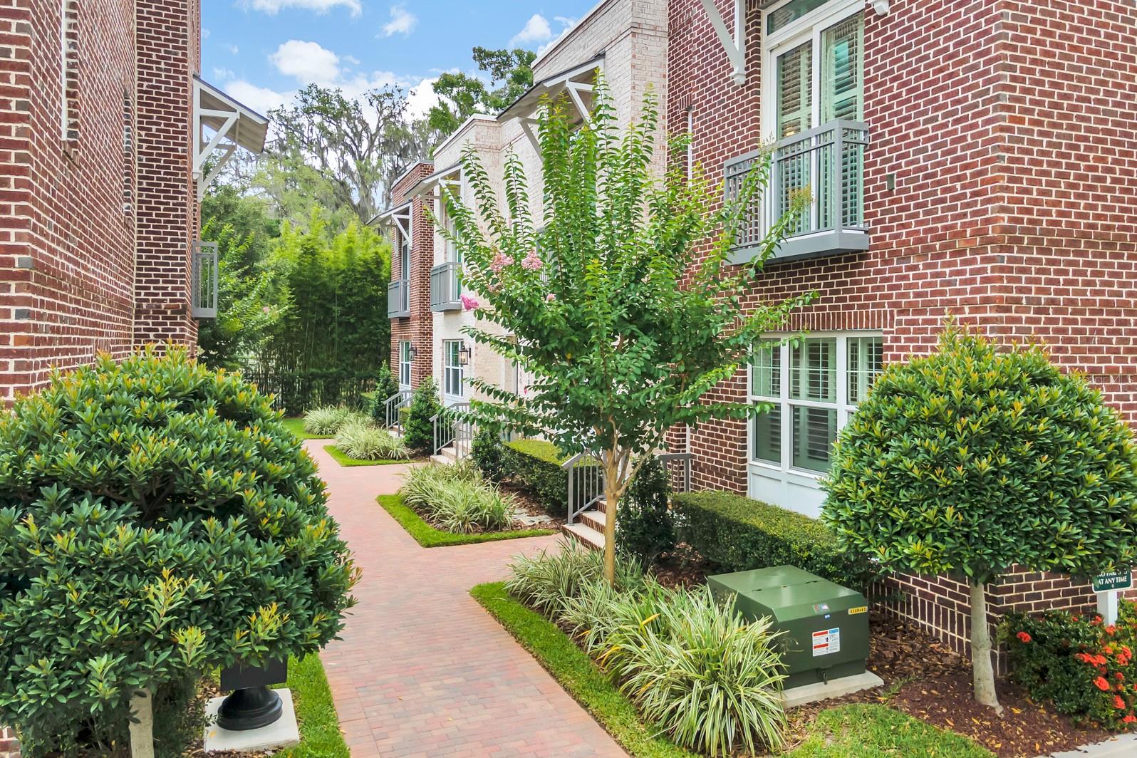 Photo 6 of 50 of 474 HAZELNUT COURT townhome