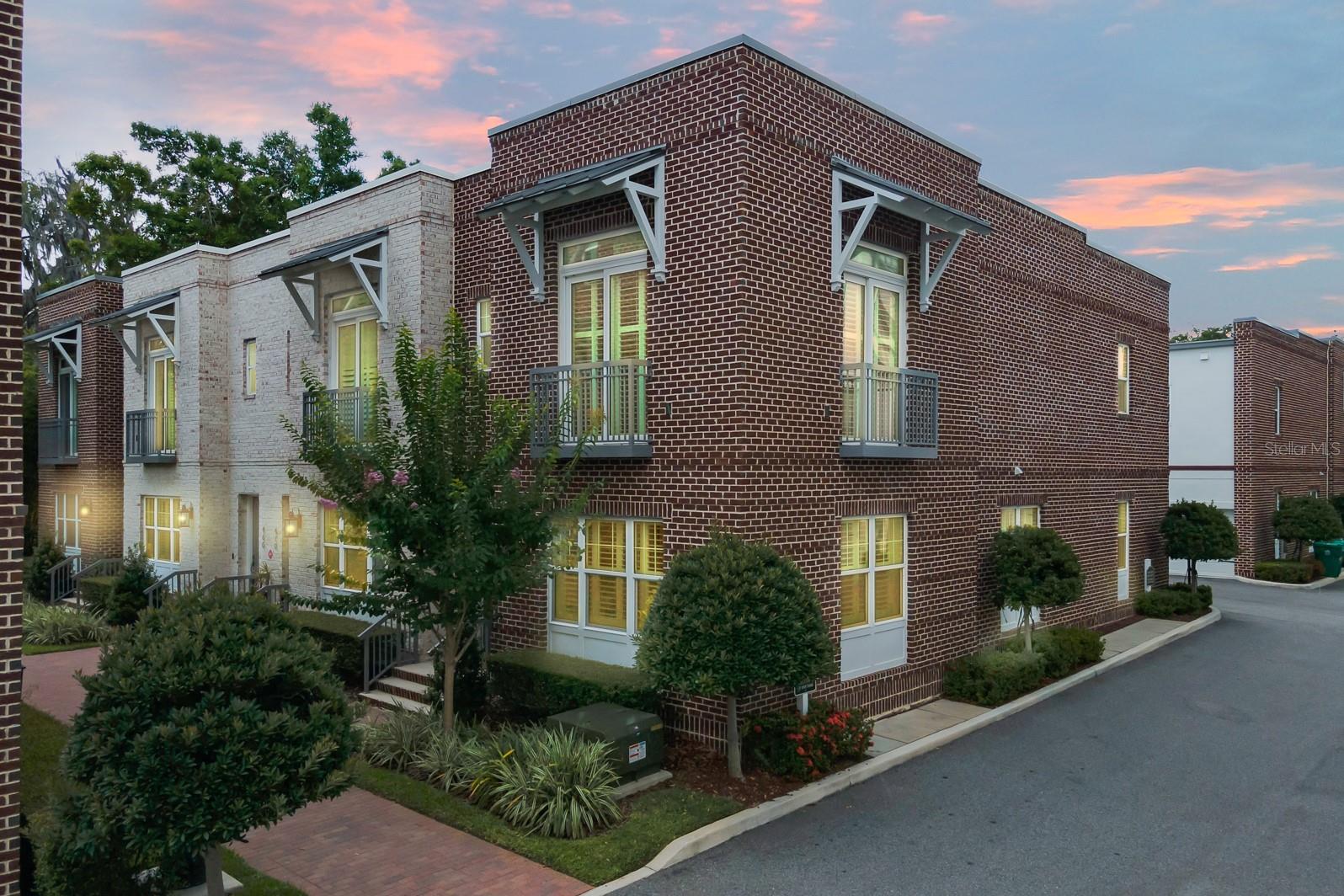 Photo 10 of 50 of 474 HAZELNUT COURT townhome