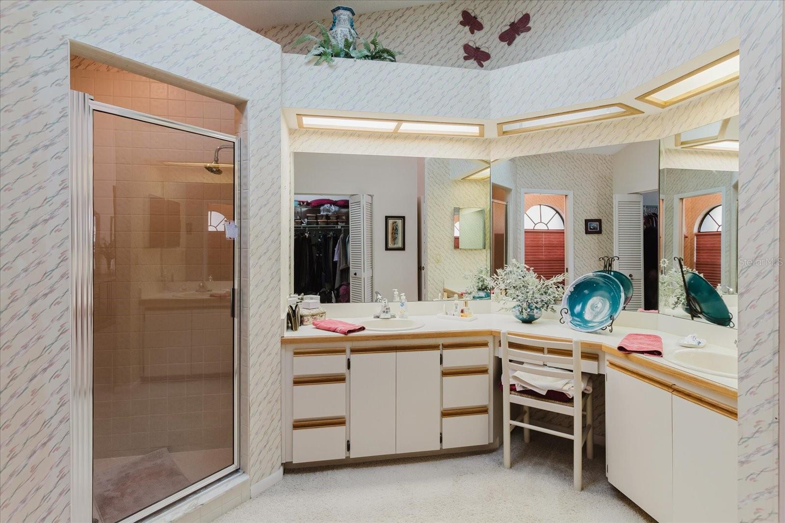 SHADOWLAKE VILLAGE AT WOODFIELD - Residential