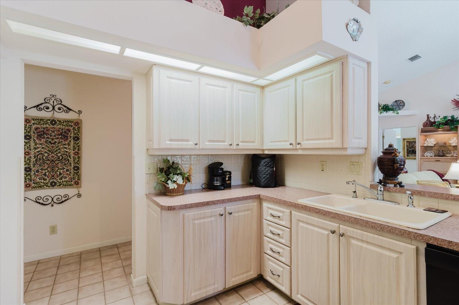 SHADOWLAKE VILLAGE AT WOODFIELD - Residential