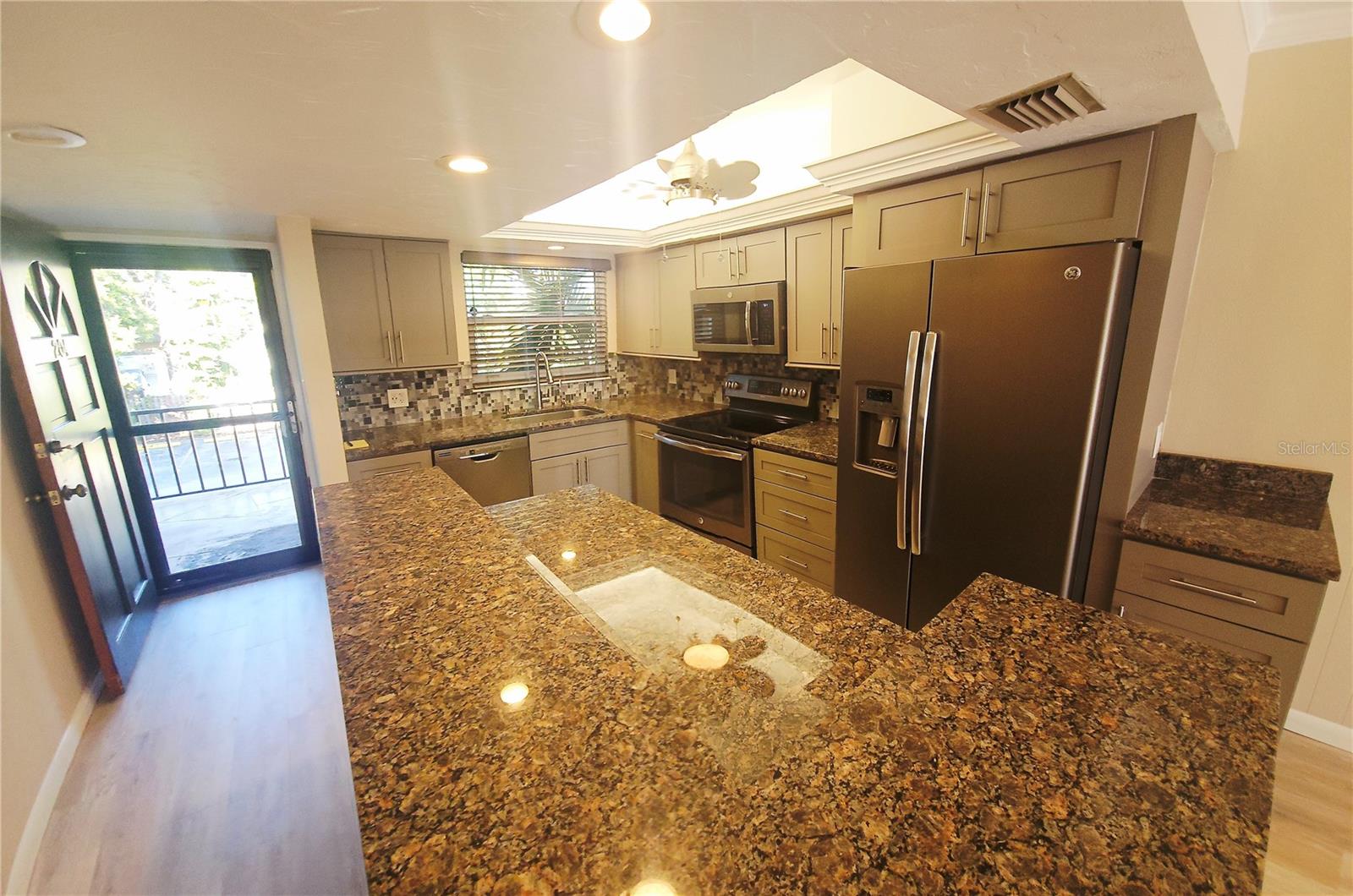1650 PINE TREE LANE 204, SARASOTA, FL, 34236 4 1650 PINE TREE LANE 204