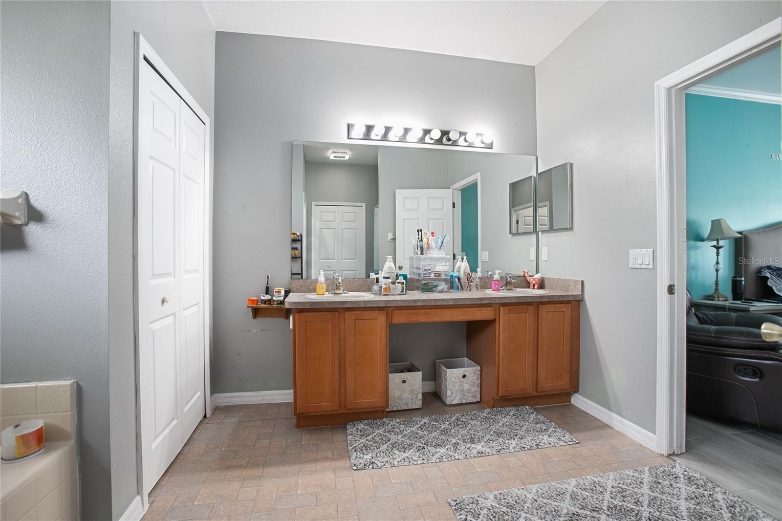 DELAND - Residential