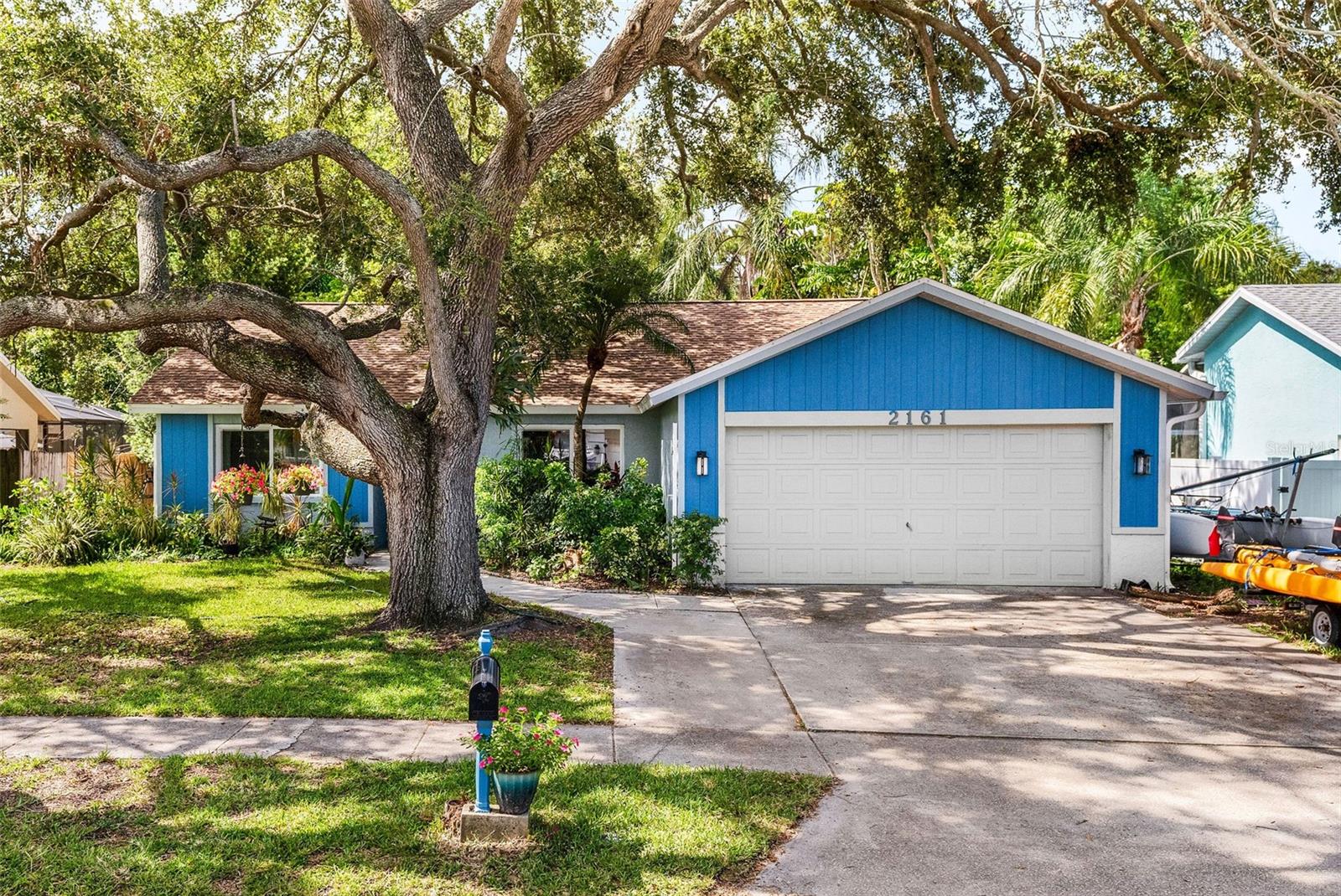 2161 CYPRESS POINT DRIVE N
