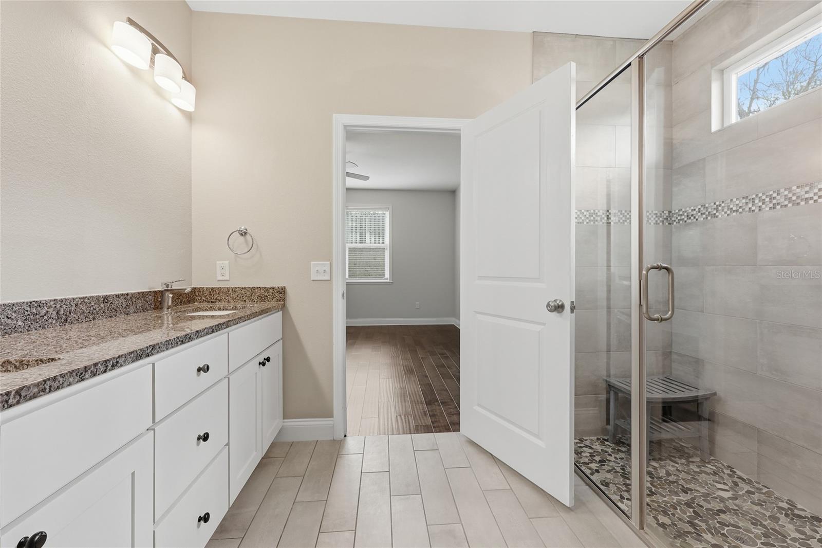 WELLINGTON PLACE - Residential