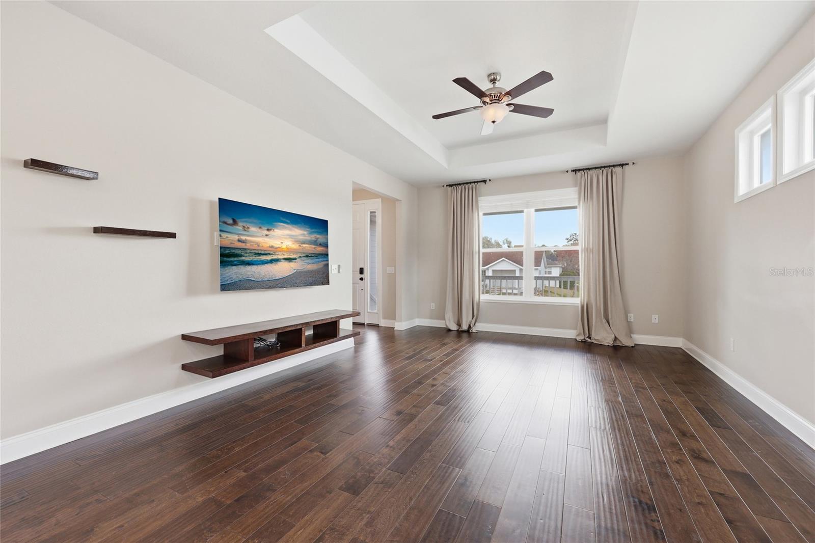 WELLINGTON PLACE - Residential