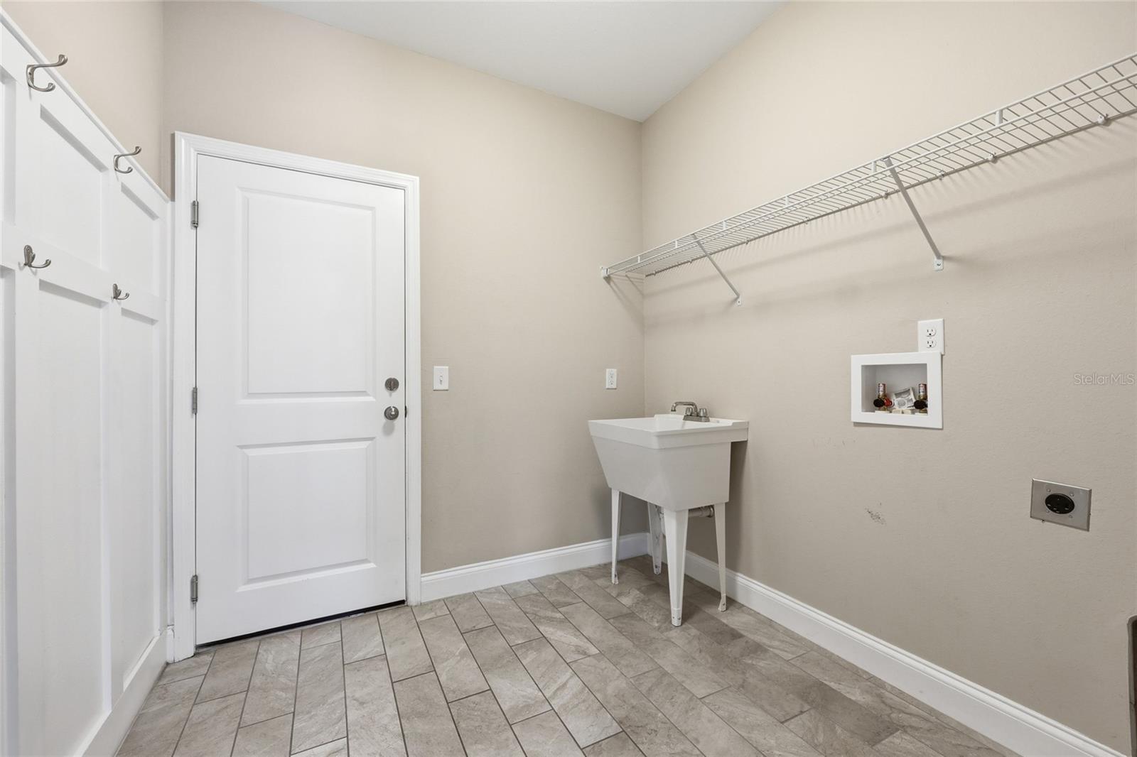 WELLINGTON PLACE - Residential