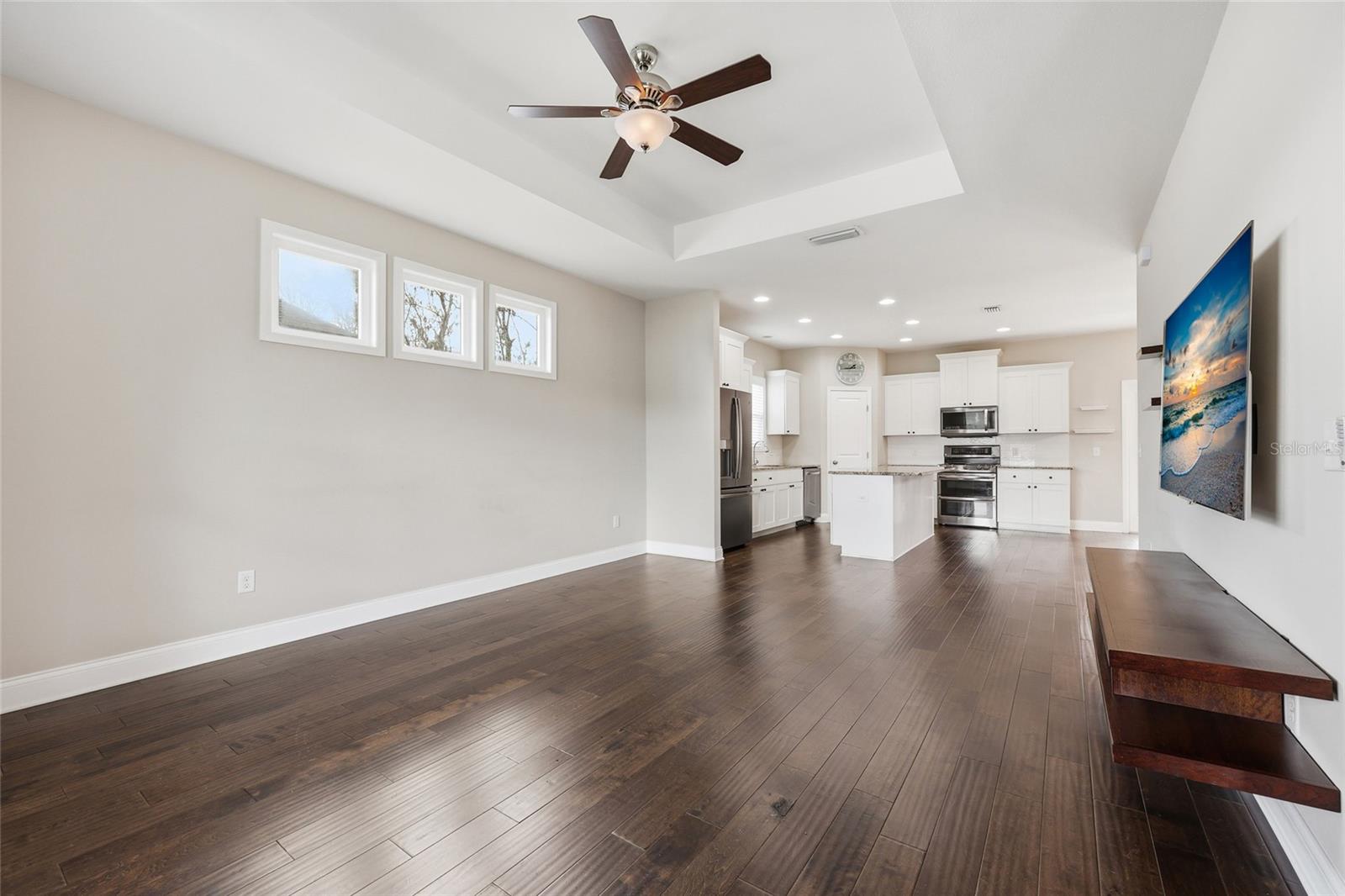 WELLINGTON PLACE - Residential