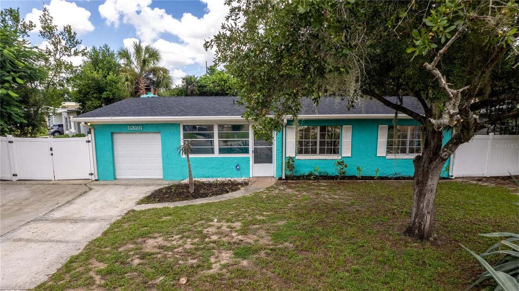 Photo of 5328 Rainbow Drive, Temple Terrace, FL 33617 (MLS # TB8536280)