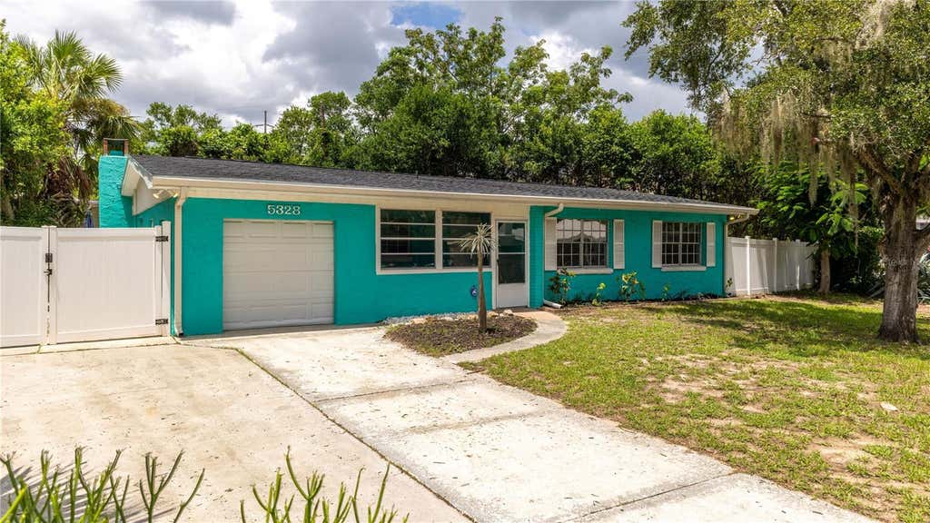 Photo of 5328 Rainbow Drive, Temple Terrace, FL 33617 (MLS # TB8536280)