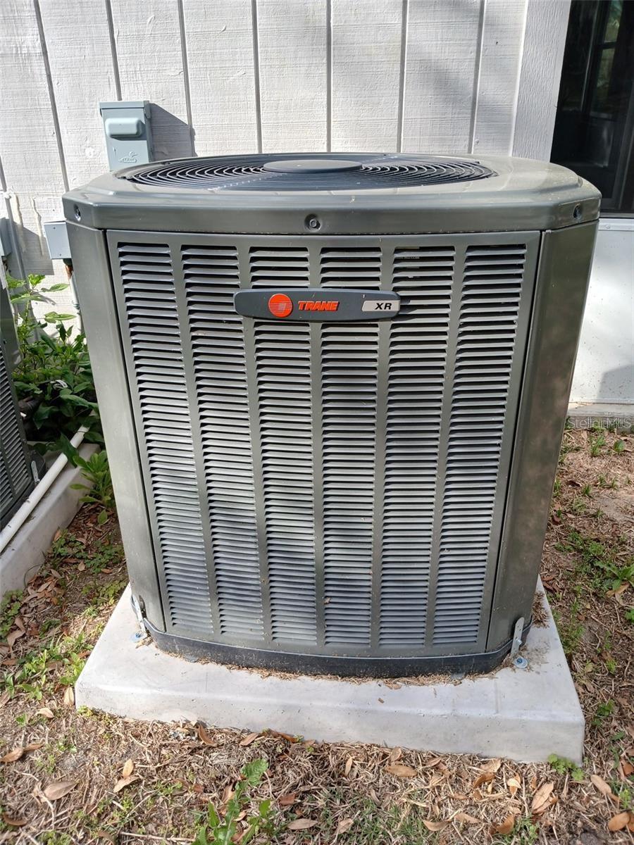 THE OAKS - Residential