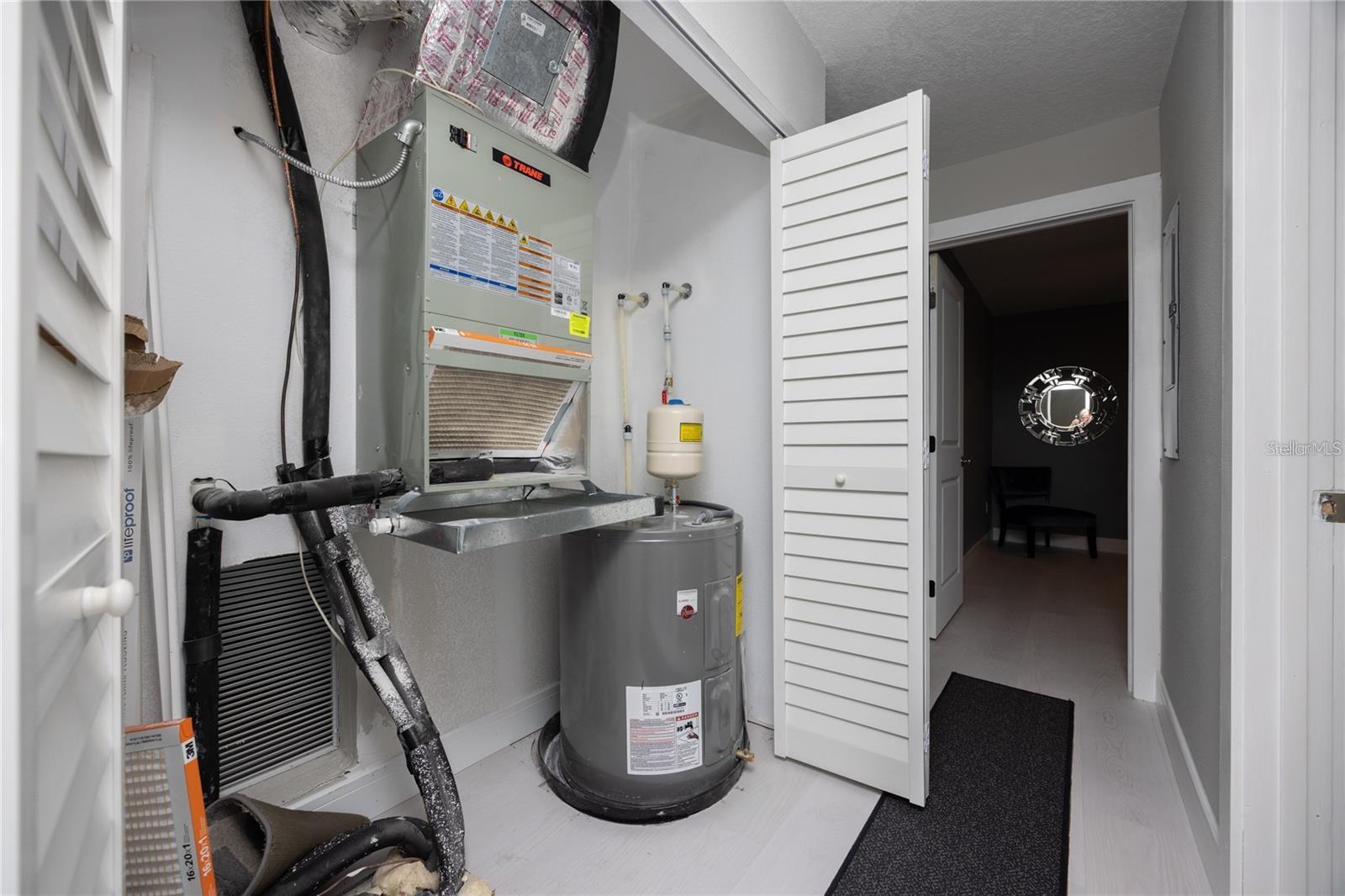 THE OAKS - Residential