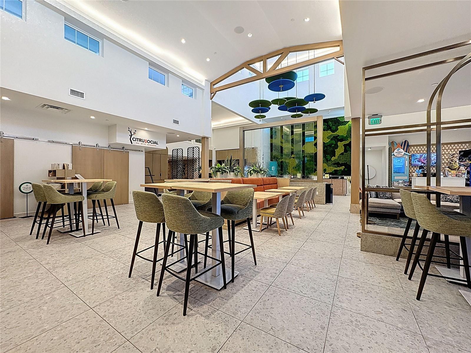 SUNSET WALK HOTEL CONDO PH 1 - Residential