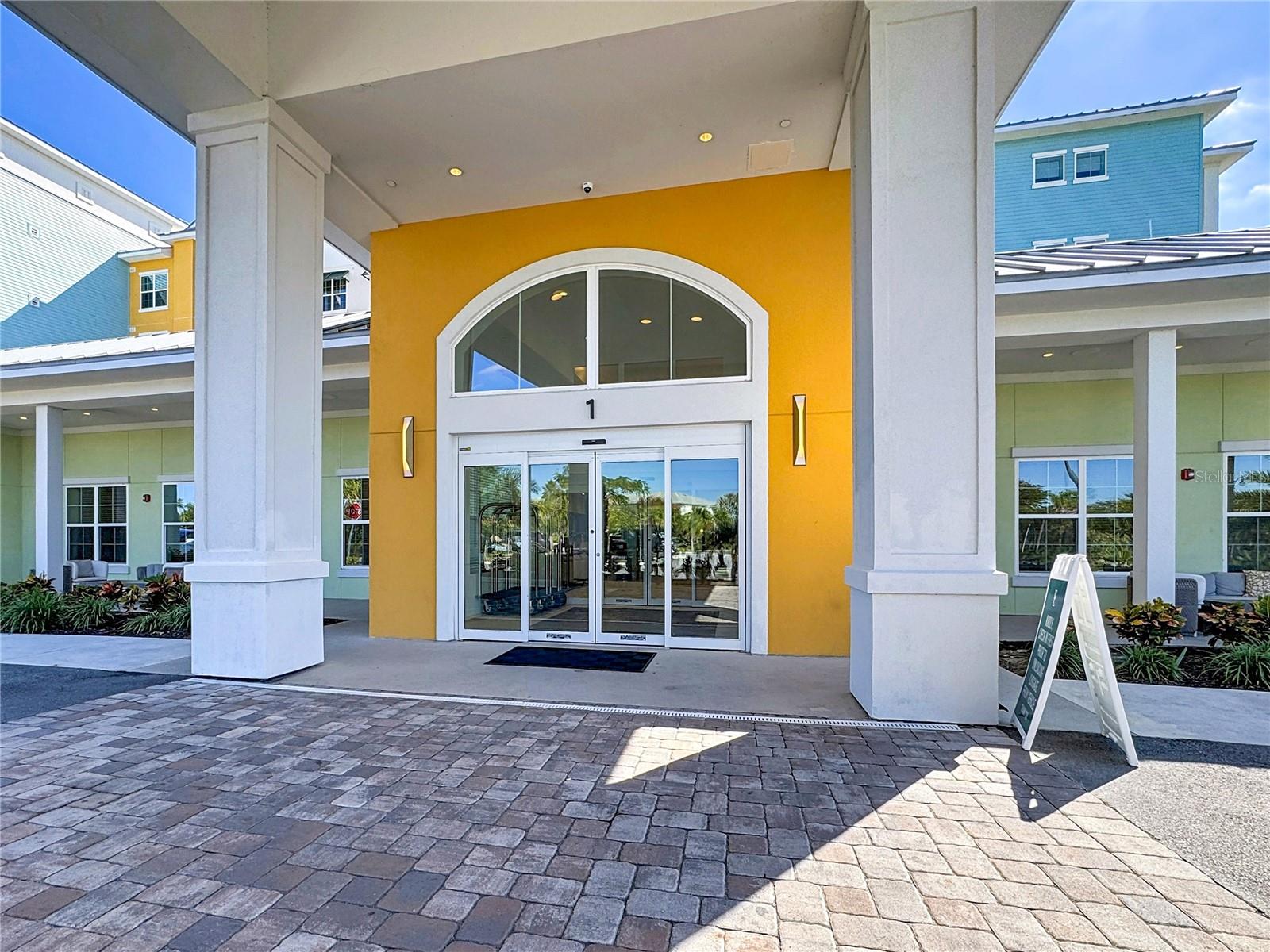 SUNSET WALK HOTEL CONDO PH 1 - Residential