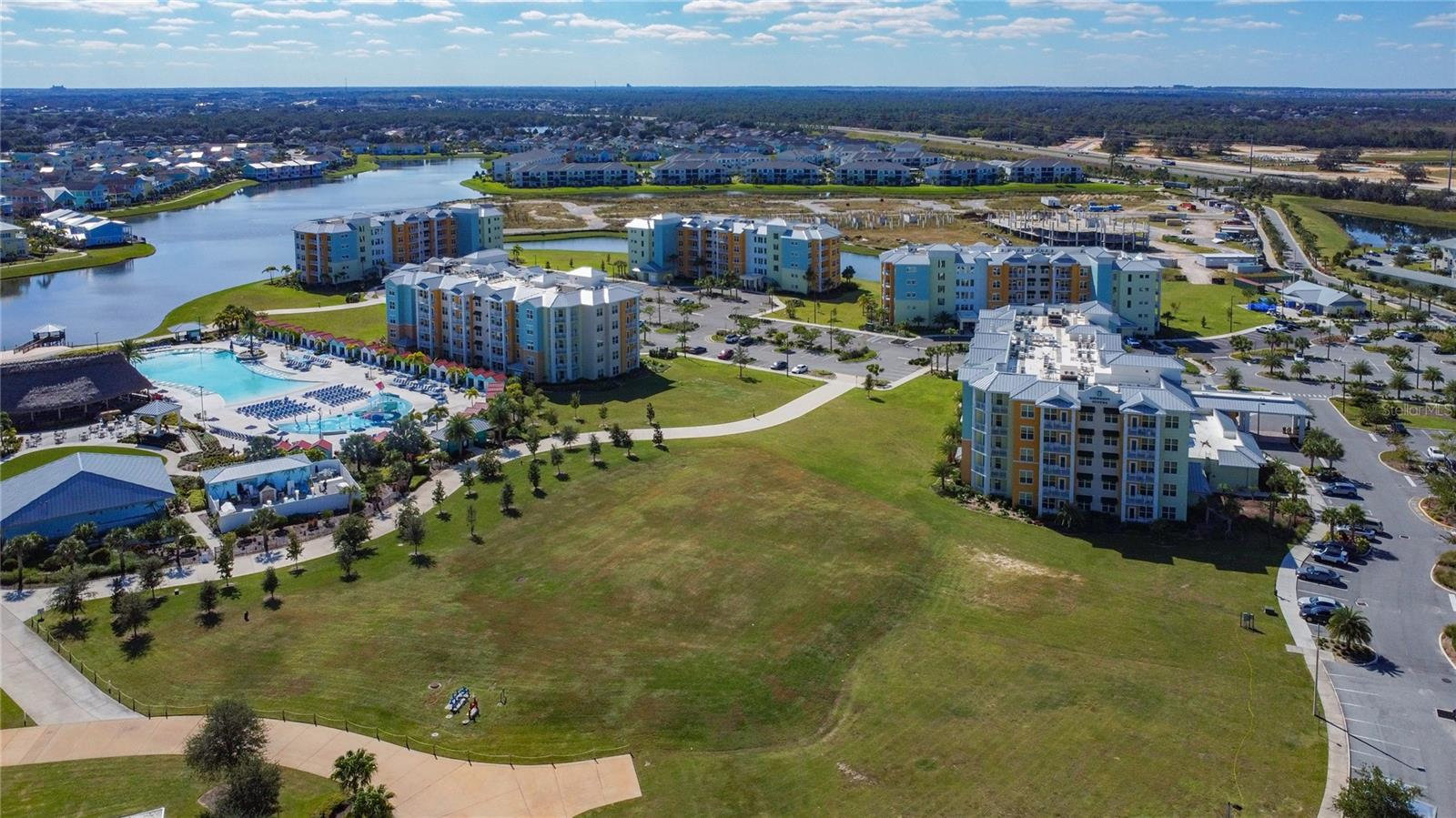 SUNSET WALK HOTEL CONDO PH 1 - Residential