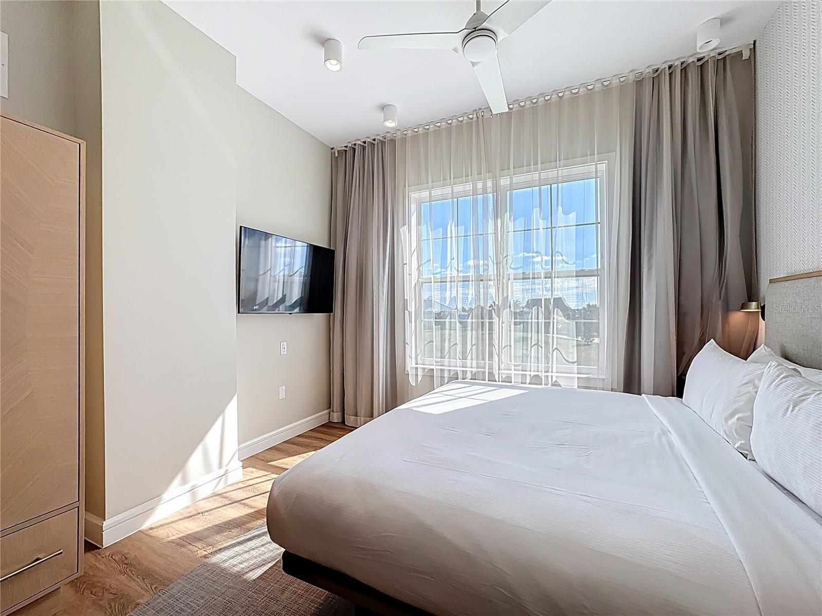 SUNSET WALK HOTEL CONDO PH 1 - Residential