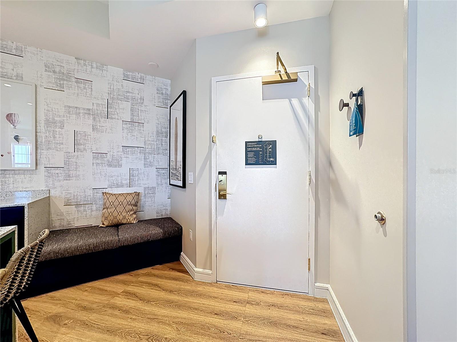 SUNSET WALK HOTEL CONDO PH 1 - Residential