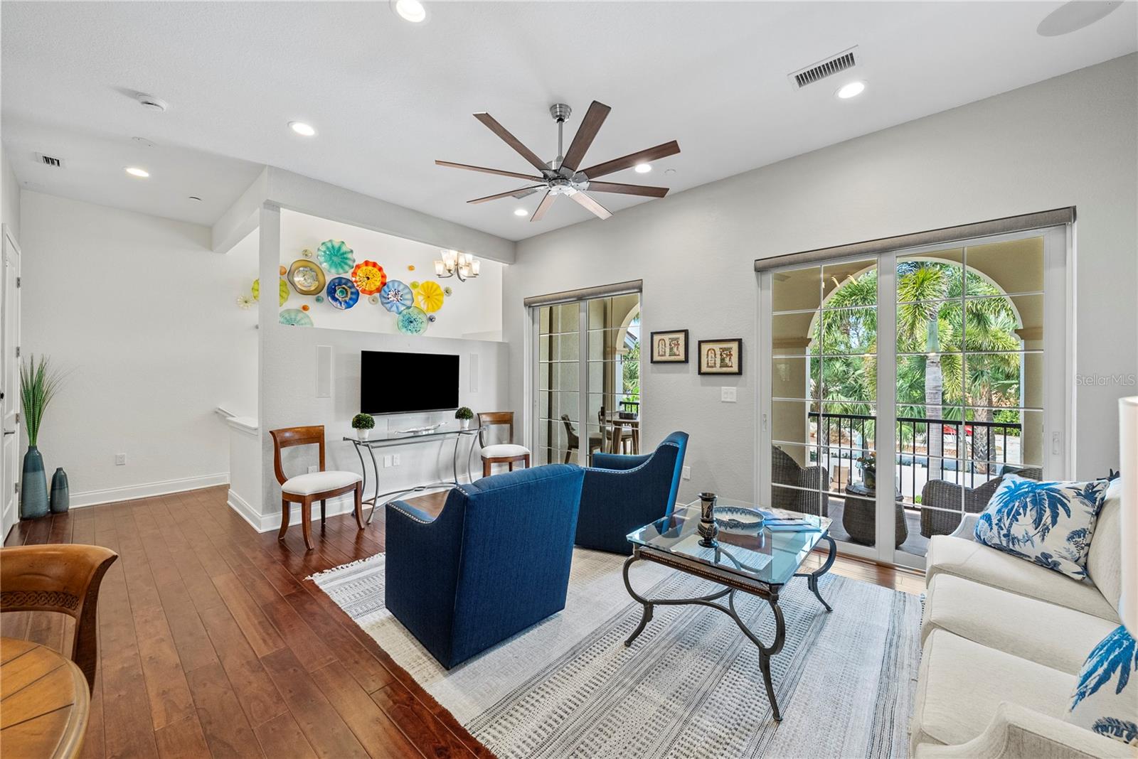 ISLAND COURT VENICE - Residential